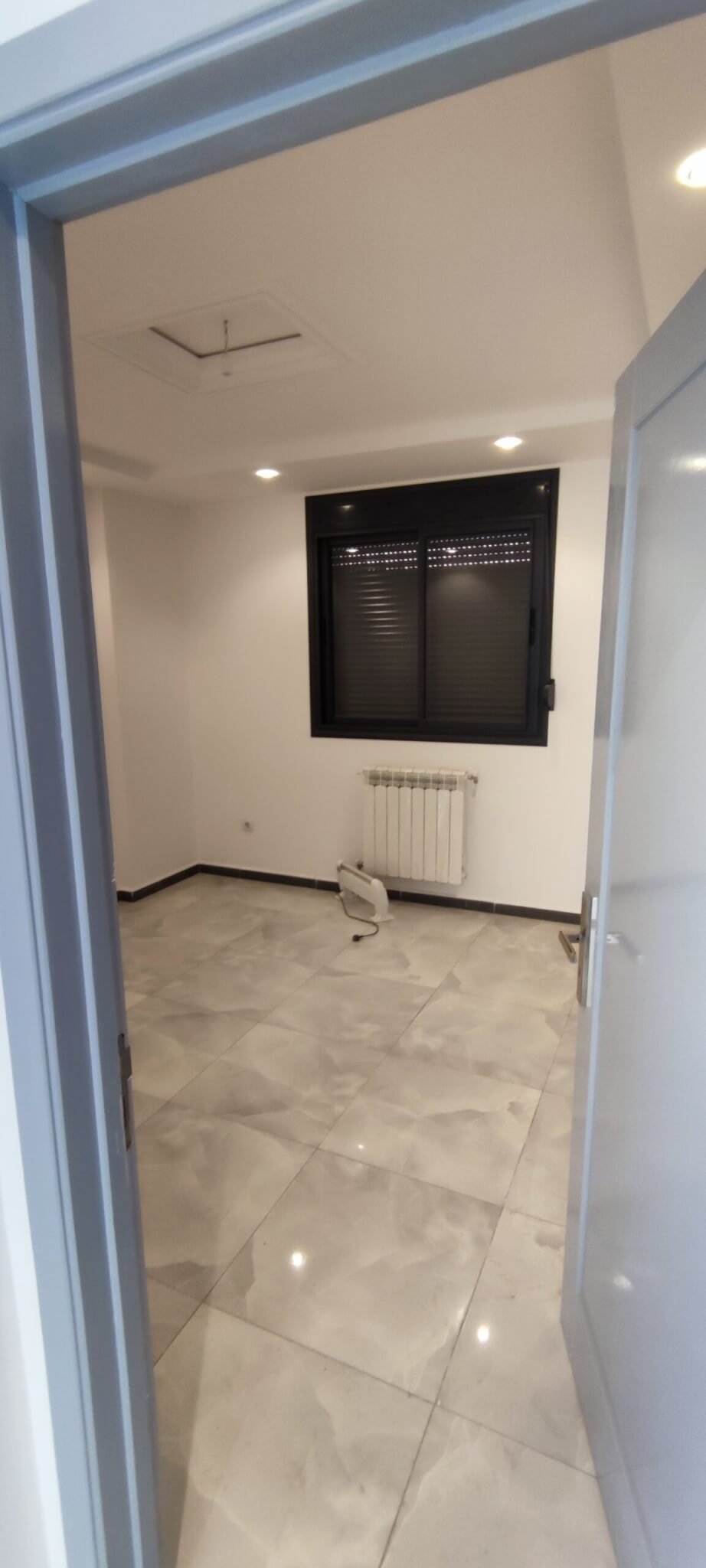 Vend F3 avec box sous sol à saoula